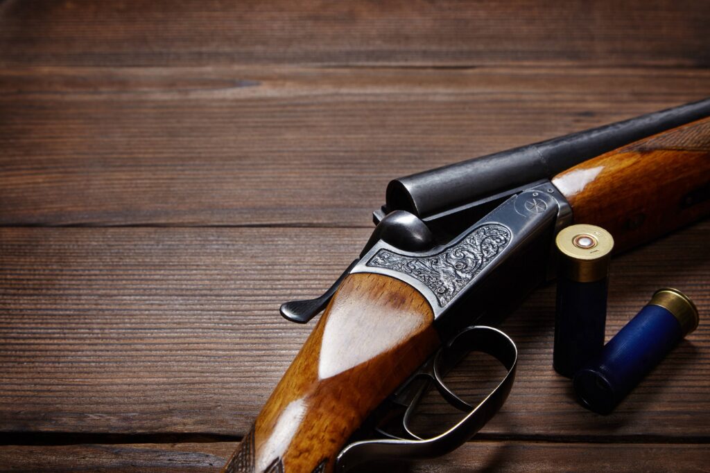 Quelle est la différence entre un fusil superposé et juxtaposé ?