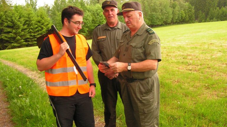 Peut-on être à la fois garde-chasse et garde-pêche ?