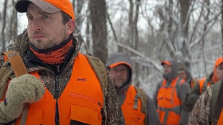 Chasser moins, chasser mieux, déranger moins: La traque affût vue par Julien Gingembre