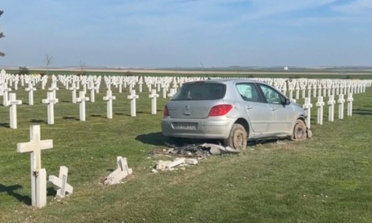Accident routier cimetière militaire