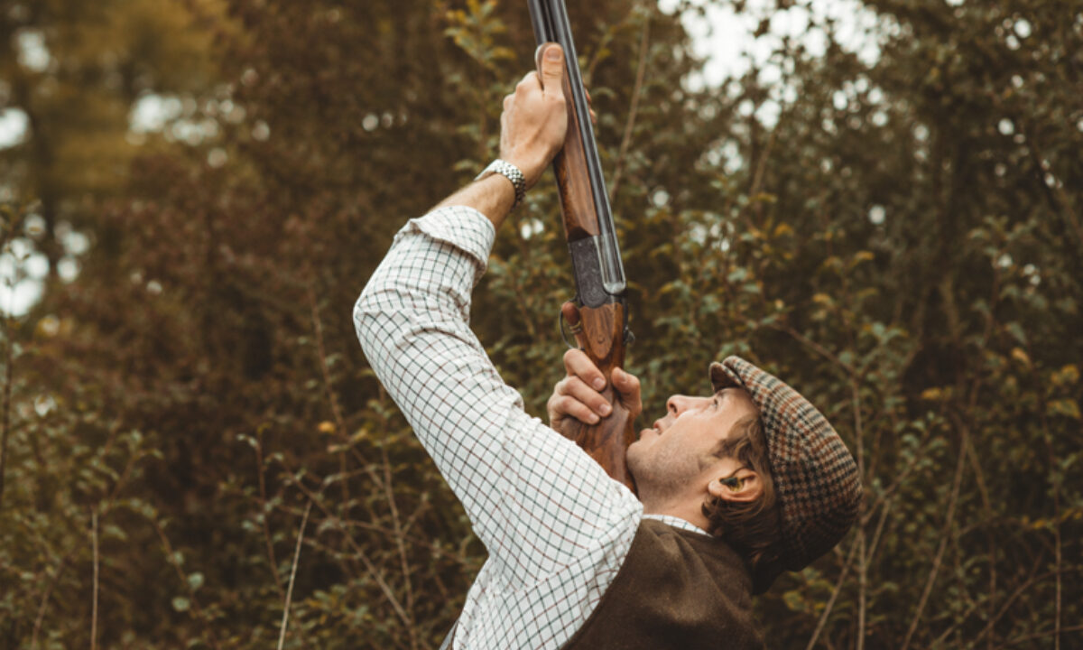 Chasseur équipé d'un fusil Beretta