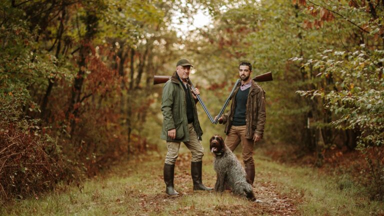 Ouverture de la chasse : pourquoi la botte Saint Hubert traverse les générations?