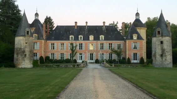 Sologne : un château au cœur d’un domaine de chasse ravagé par les flammes